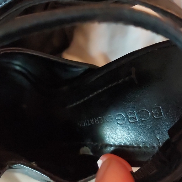 BCBG open toe boots - Picture 7 of 10